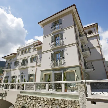Hotel Al Campanile - Luxury Suites&Apartments-3